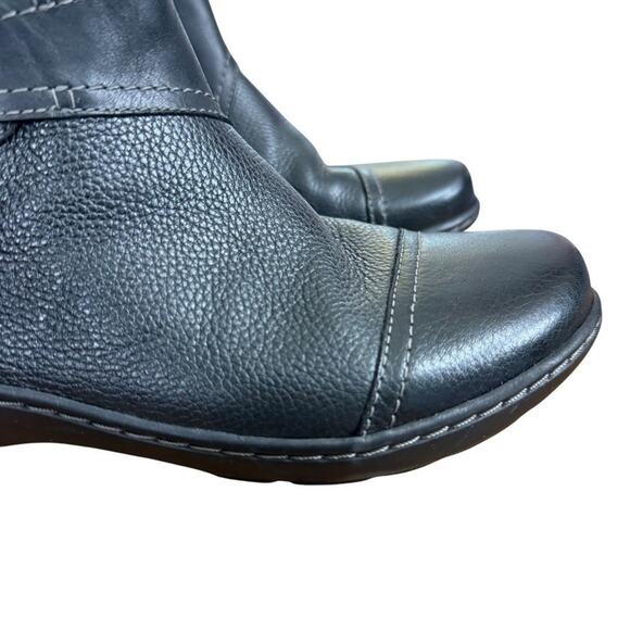Clarks Textured Black Leather Booties - Picture 13 of 16